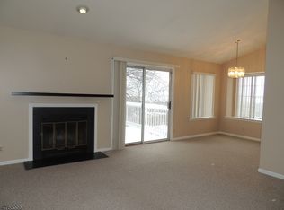 82 Mayfield Rd, Bedminster, NJ 07921