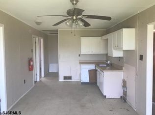 29 W Raritan Dr, Little Egg Harbor Twp, NJ 08087