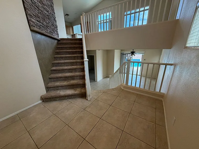 6420 Casamar St — Photo 6