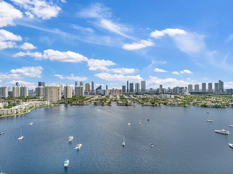 17301 Biscayne Blvd #Penthouse 7 — Photo 63
