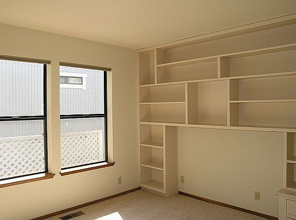 3rd image of 18502 Wildflower Dr