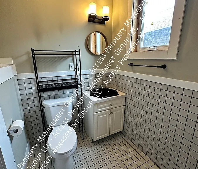 608 Bridge St NW #2 — Photo 15