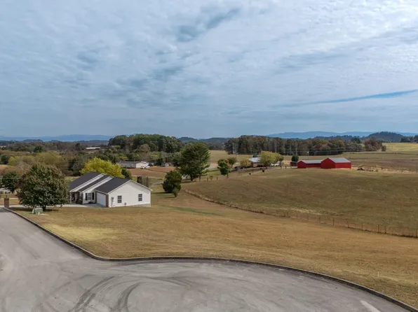 2524 Sierra Dr, Sweetwater, TN 37874
