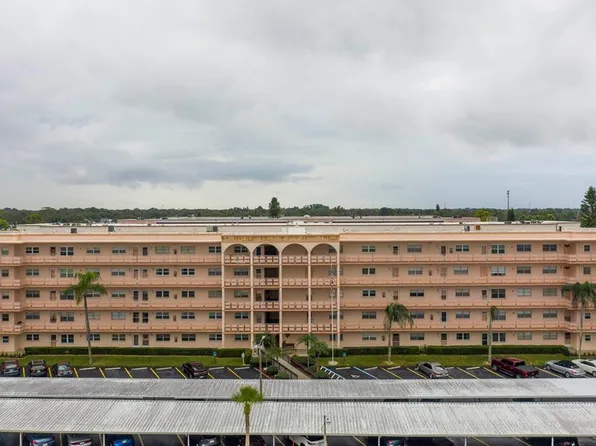 5623 80th St N Unit 410, Saint Petersburg, FL 33709