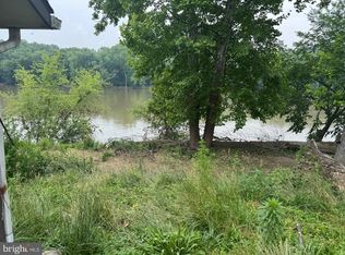 164 Magruder Ave, Falling Waters, WV 25419