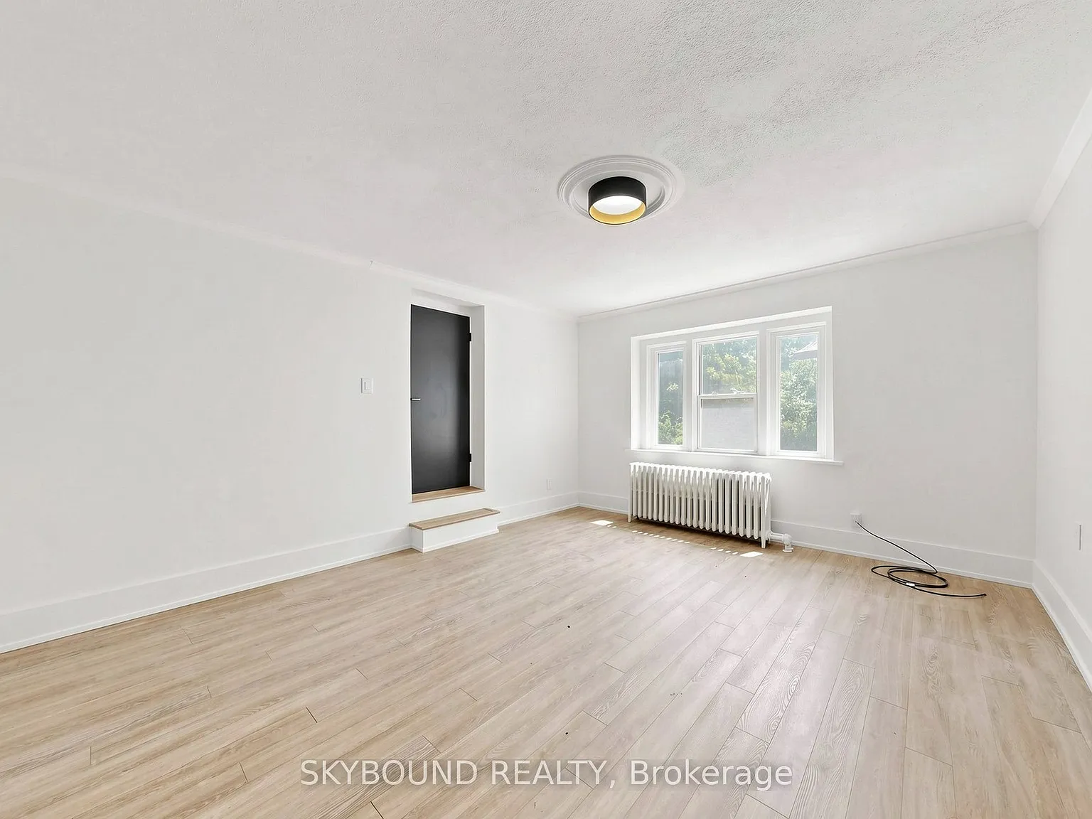 2 bed, $2,850 — Photo 1