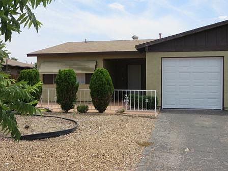 1st image of 598 Corona St