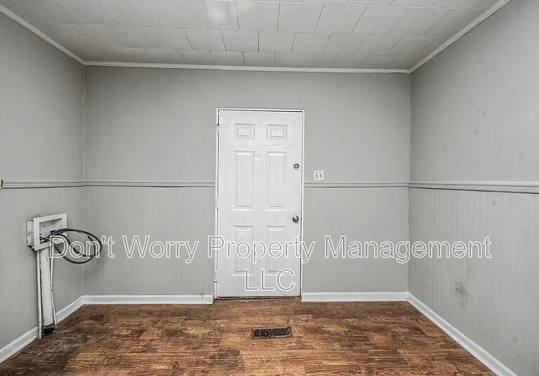 301 N 7th Ave — Photo 7