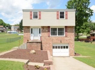 2004 Stoltz Rd, South Park, PA 15129