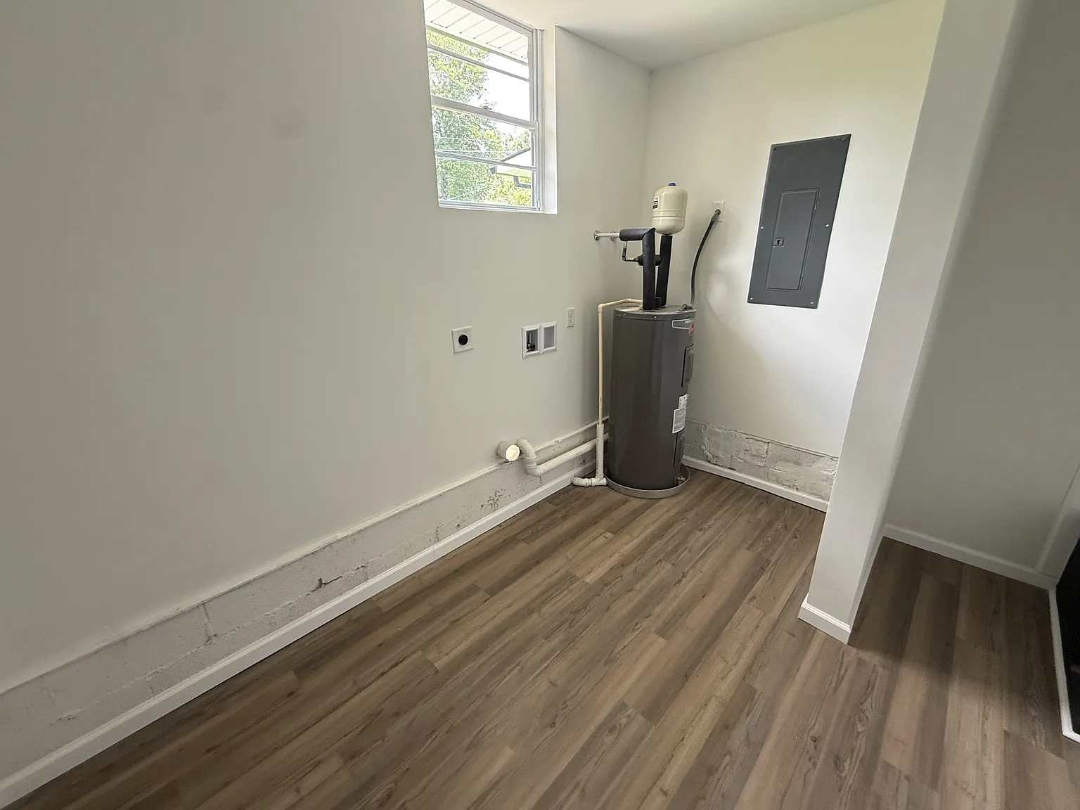 4314 Shawnee Circle - 1 — Photo 3
