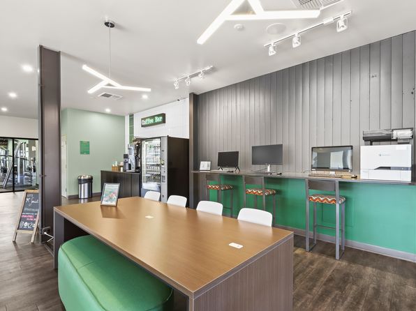 Ducks Village | 3225 Kinsrow Ave, Eugene, OR