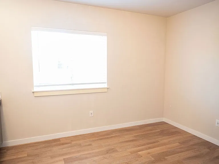 3715 E McKinley Ave W #102 — Photo 6