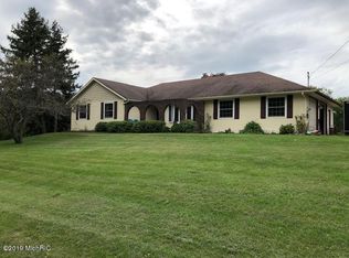161 Summit Ave NE, Rockford, MI