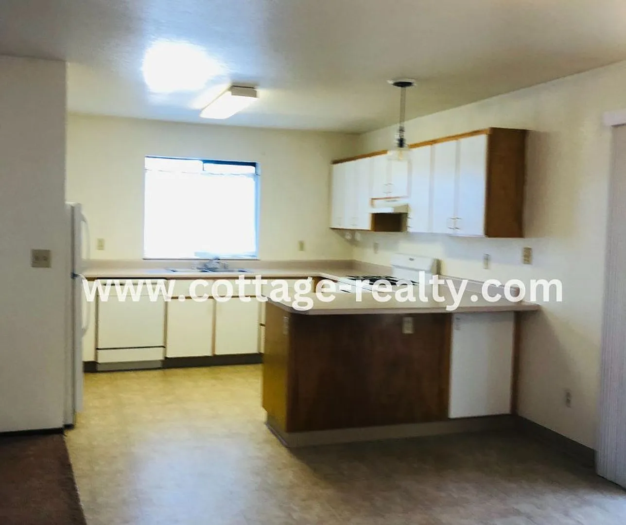R1431 — Photo 2