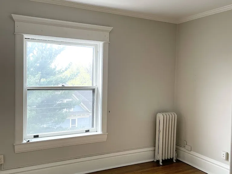 St. Albans Apartments — Photo 13