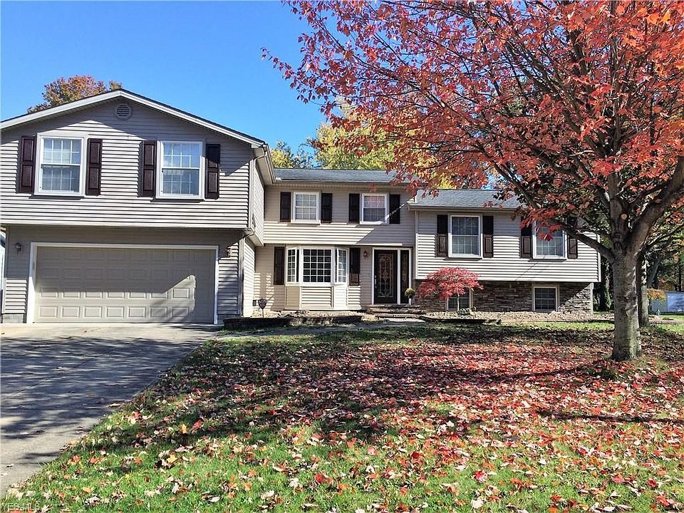 1st image of 3011 Meadow Ln