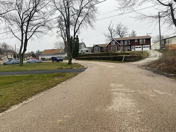 4th image of 40451 N Bluff Dr