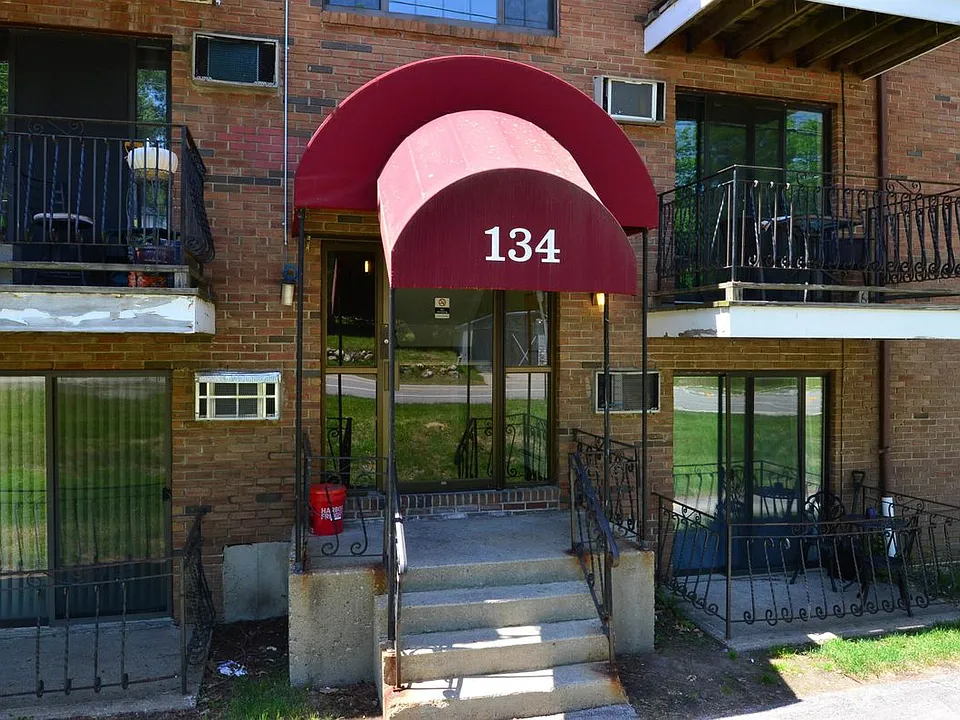 134 Mammoth Rd #21