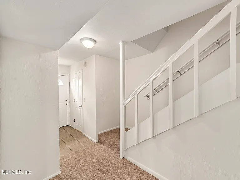 501 SW 75th St #H6 — Photo 22