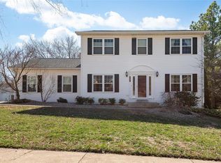 302 Willow Creek Dr, Edwardsville, IL 62025