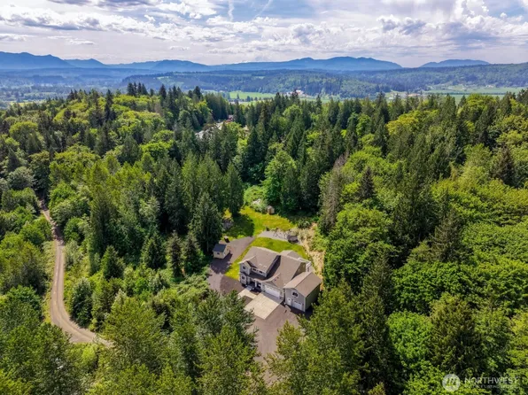 28910 NE 112th Way, Duvall, WA 98019