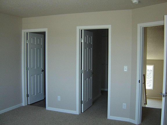 3rd image of 1517 10th Ave E