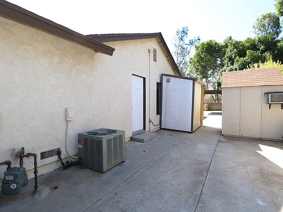5th image of 3543 Autumn Ave