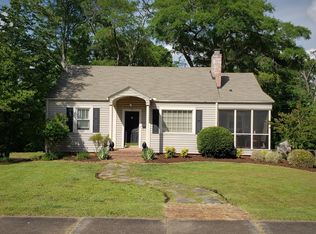 214 Grove Rd, Greenville, SC 29605