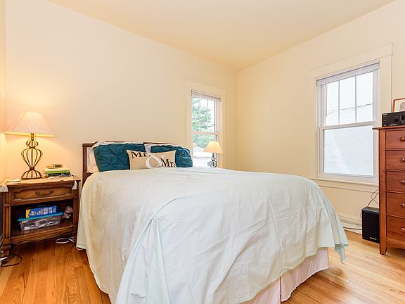 5th image of 810 S Taylor Ave