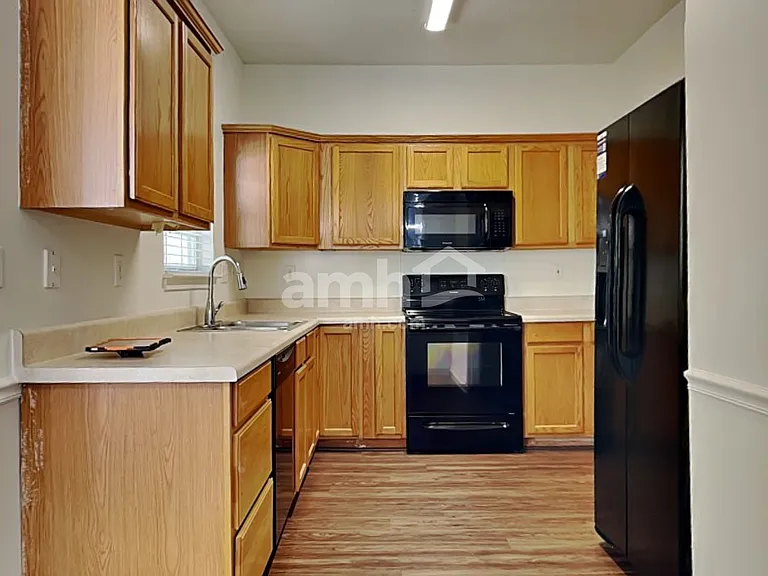 214 Long Creek Pkwy — Photo 3