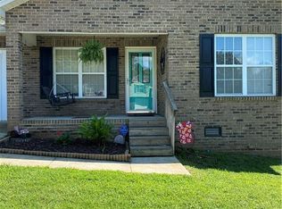 1209 39th St, Hickory, NC 28602