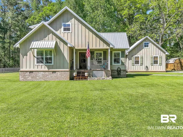 10867 Dogwood Dr, Stockton, AL 36579