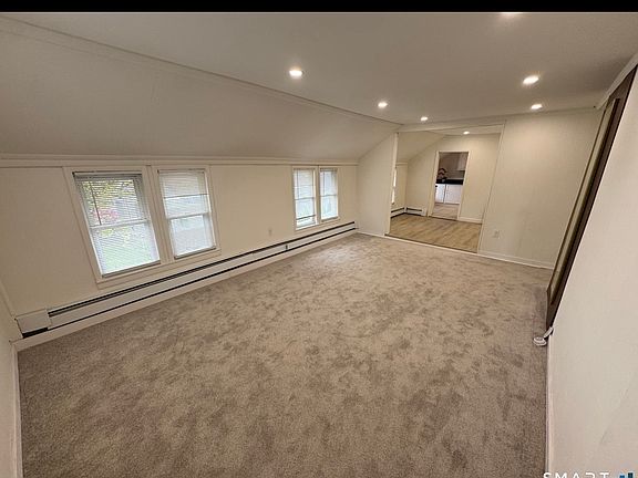 4th image of 1787 Stratfield Rd #2