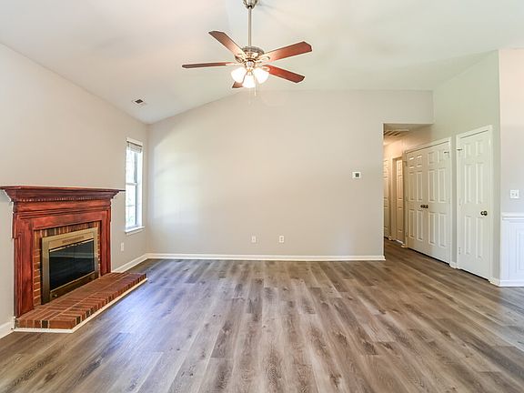 4th image of 3705 Arthur St