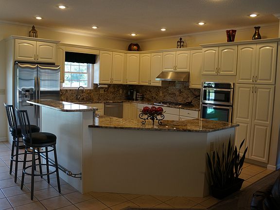 2nd image of 23 Vesta Sue Ct