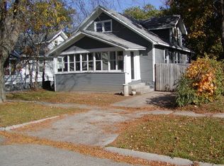 119 N Henrietta Ave, Rockford, IL 61101