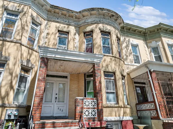 265 Maple Street image 1 of 4