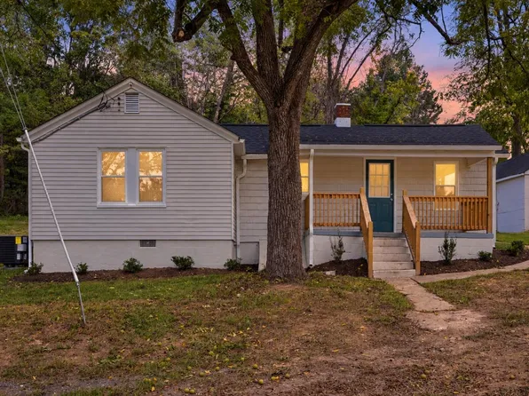 1808 Shenandoah Ave, Waynesboro, VA 22980