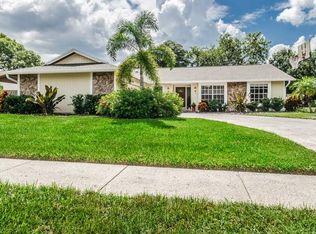 850 Rustic Oaks Dr, Palm Harbor, FL 34684