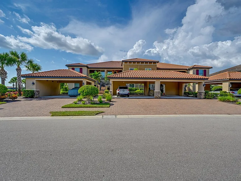 9413 Terresina Dr #ID1307225P — Photo 28