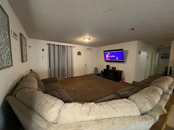 2nd image of 102 Kenwood Dr