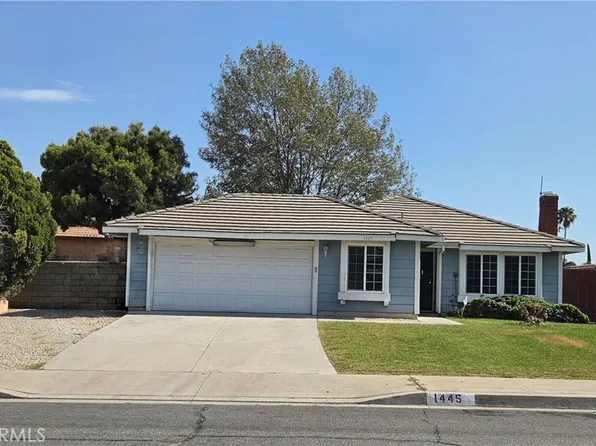 1445 W James St, Bloomington, CA 92316