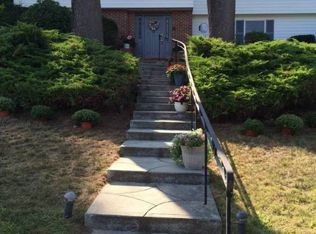 11 Mitris Blvd, Lincoln, RI 02865