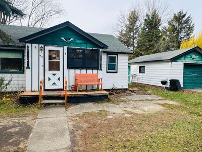 74 4th St, Eastlake, MI, 49626