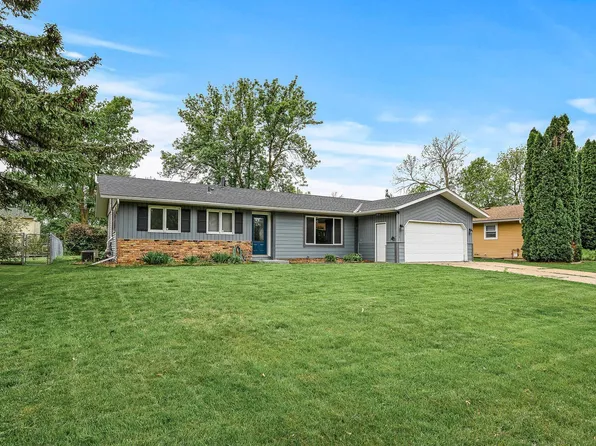 1319 21st St W, Hastings, MN 55033