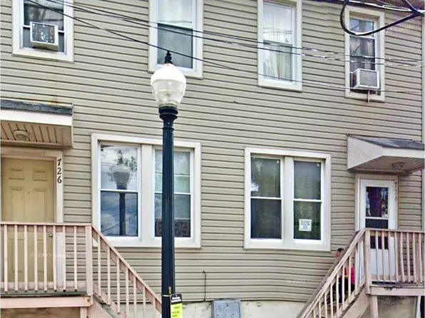 726 E 4th St APT 2, Bethlehem, PA 18015