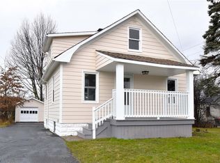 5322 Meadow St, Maple Heights, OH 44137