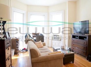 227 Newbury St APT 4, Boston, MA 02116
