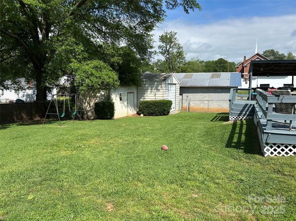 604 W Lime St, Blacksburg, SC 29702