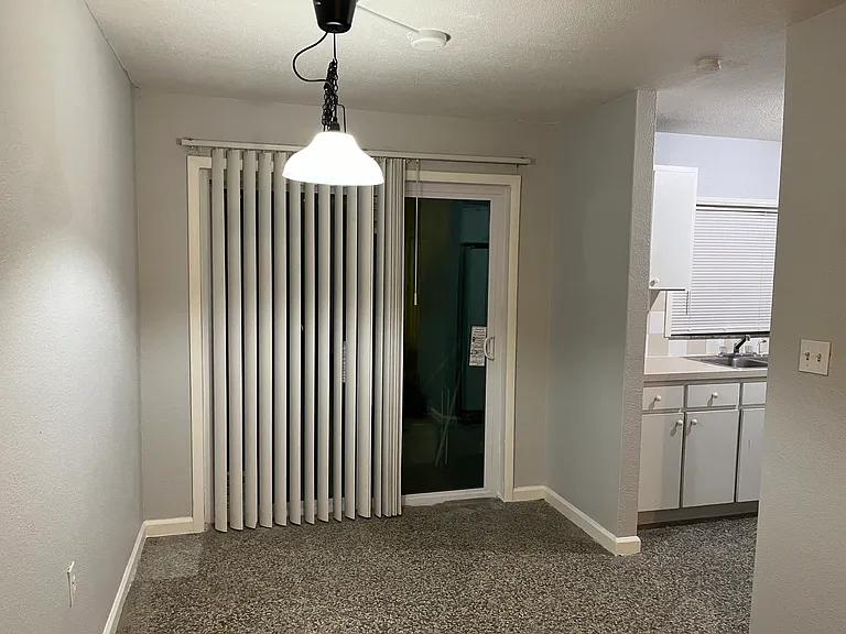 4520 Hampshire Rd — Photo 3